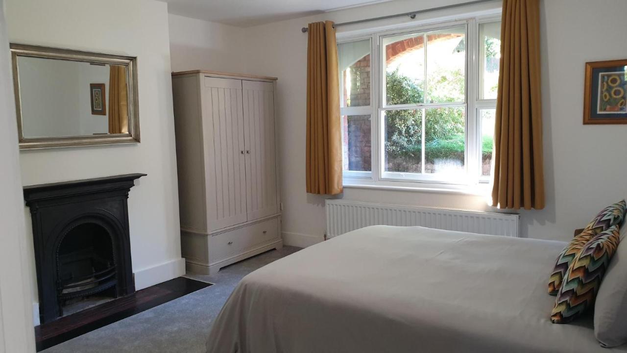 Beautiful Garden Apartment In Leafy St Leonards 5 Mins To Beach Extérieur photo