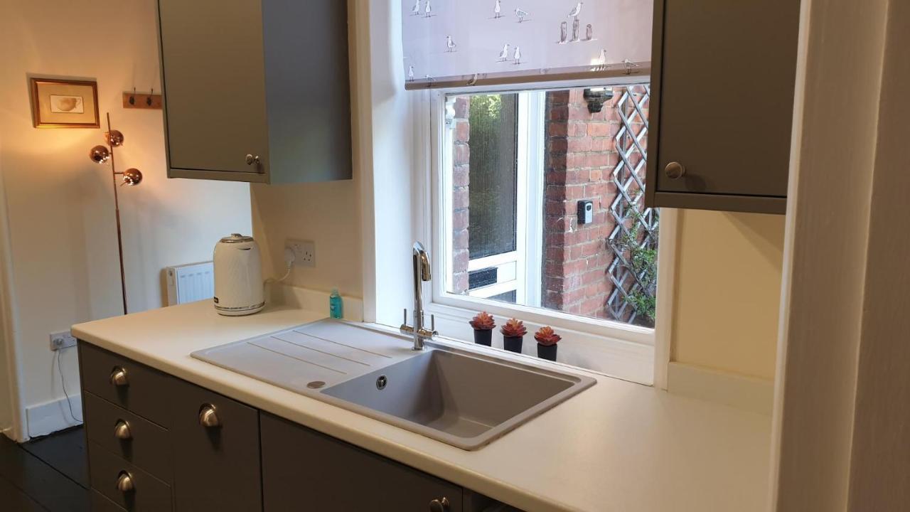 Beautiful Garden Apartment In Leafy St Leonards 5 Mins To Beach Extérieur photo